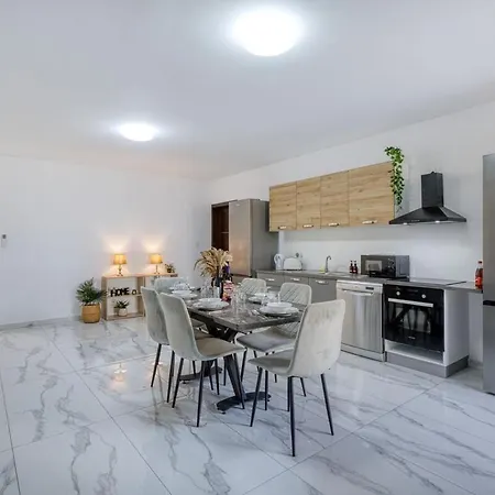New & Spacious 7br In Swieqi By Sf Homes *