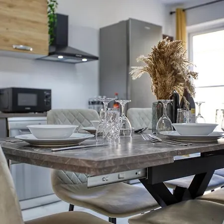 New & Spacious 7br In Swieqi By Sf Homes Apartman *