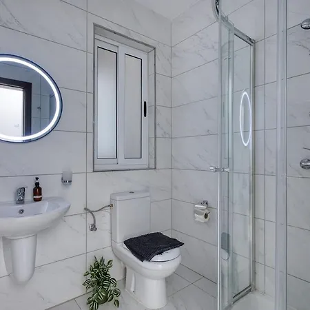 New & Spacious 7br In Swieqi By Sf Homes San Ġiljan